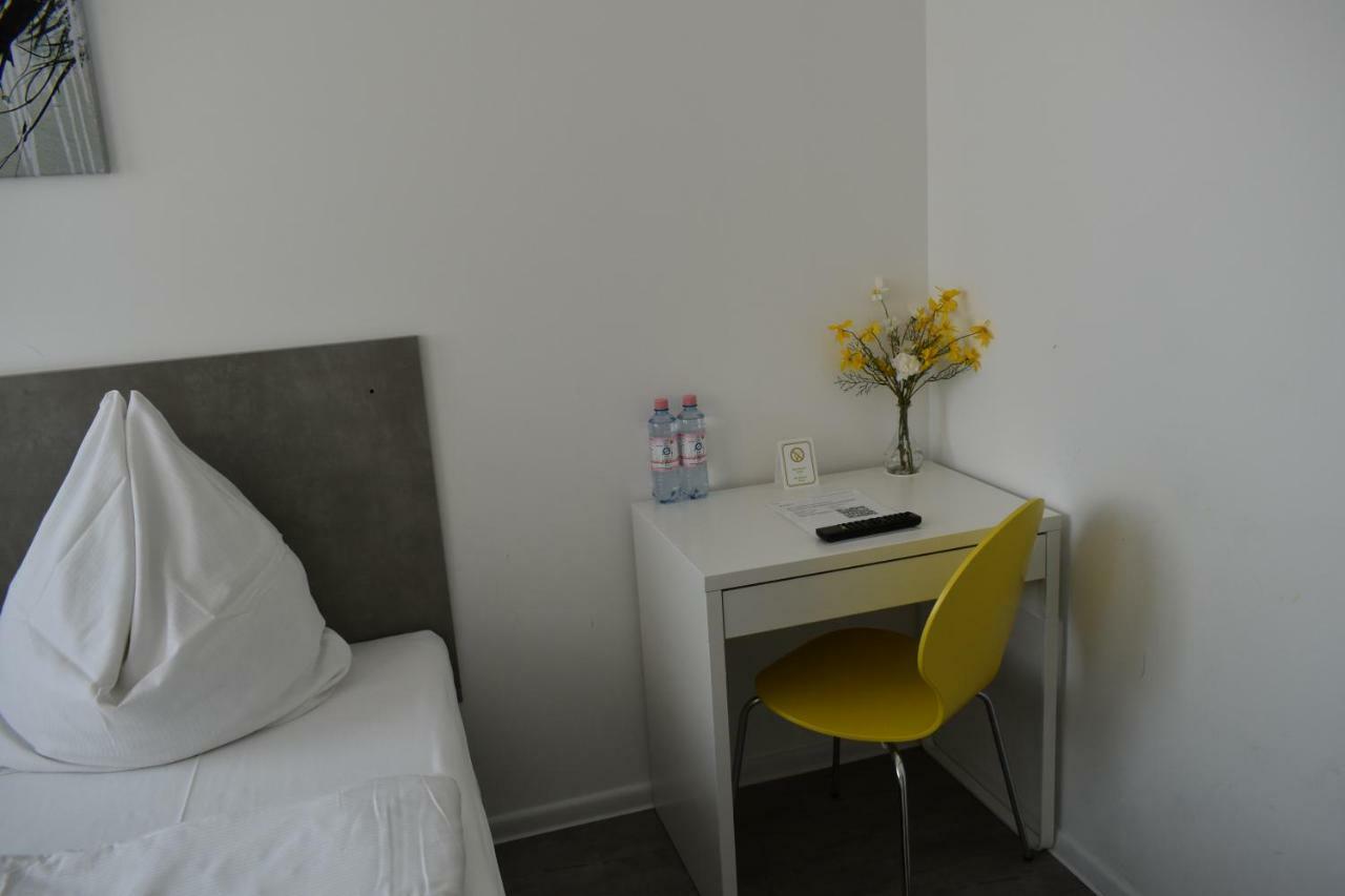 Motel Schoenefeld Großziethen Екстериор снимка