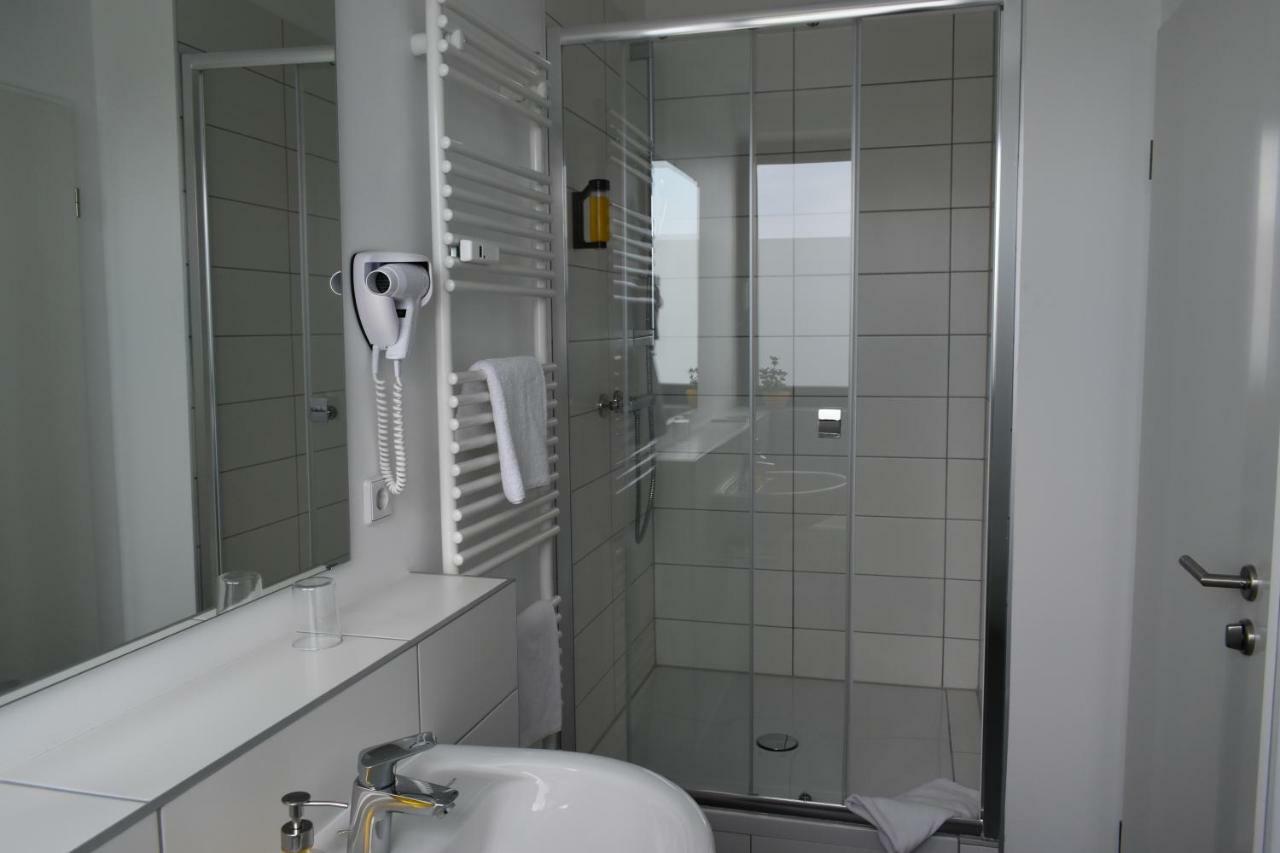 Motel Schoenefeld Großziethen Екстериор снимка