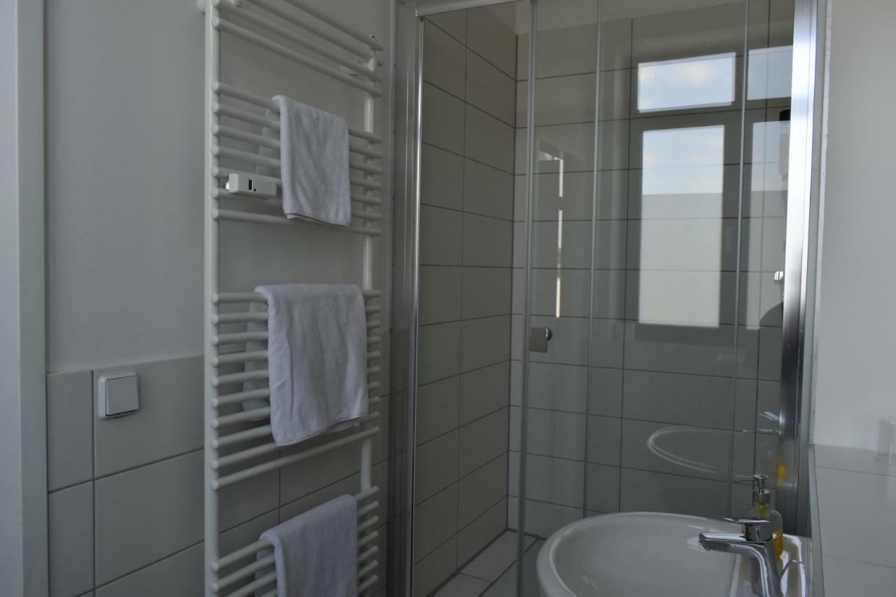 Motel Schoenefeld Großziethen Екстериор снимка