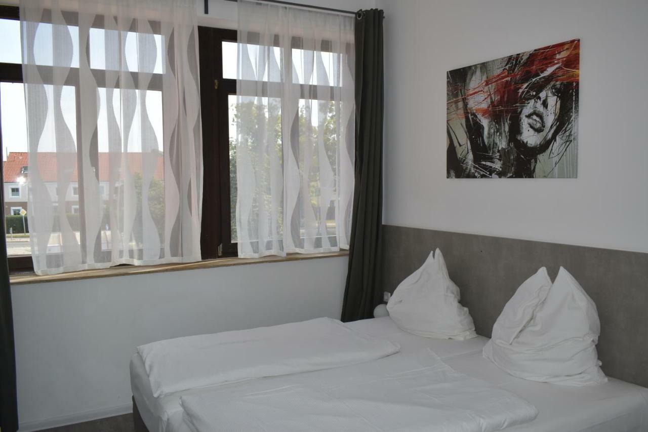 Motel Schoenefeld Großziethen Екстериор снимка